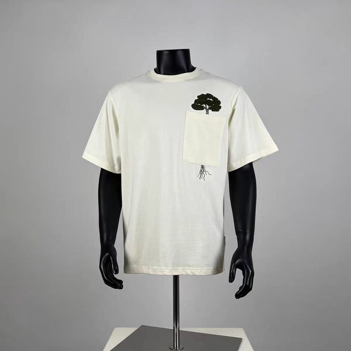 Men's Off-White Tree Embroidery Pocket T-Shirt, Casual Minimalist Oversized