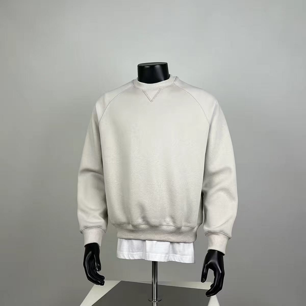 Men's Minimalist Crewneck Sweatshirt, Oversized Raglan Sleeve Pullover for Casual Streetwear