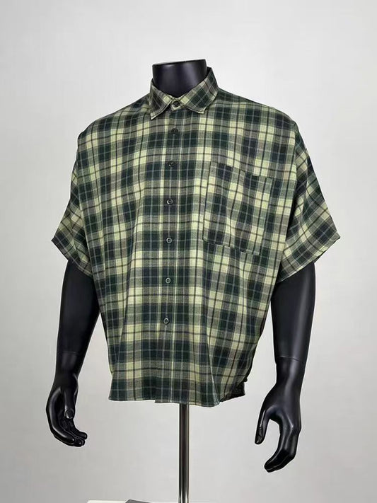 Men's Oversized Green Plaid Short Sleeve Button Up Shirt, Casual Loose Fit Checkered Shirt with Chest Pocket for Streetwear & Daily Wear